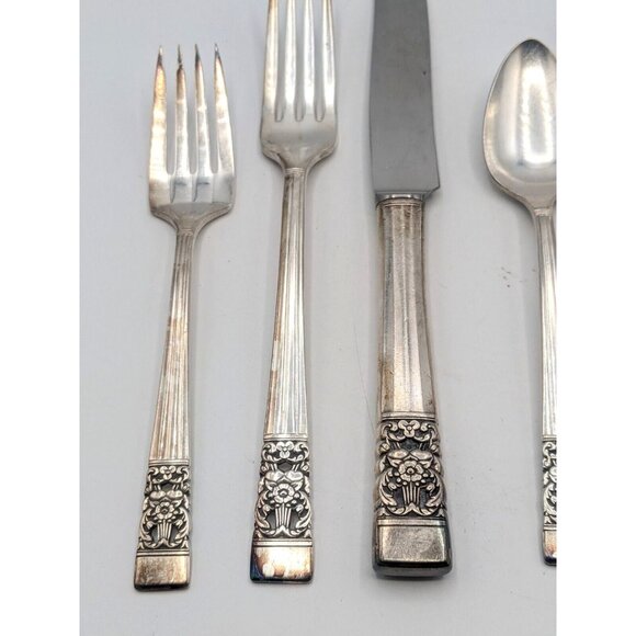 Oneida Coronation Community Silverplate Flatware 5 Piece Place Setting Vtg - Picture 3 of 6